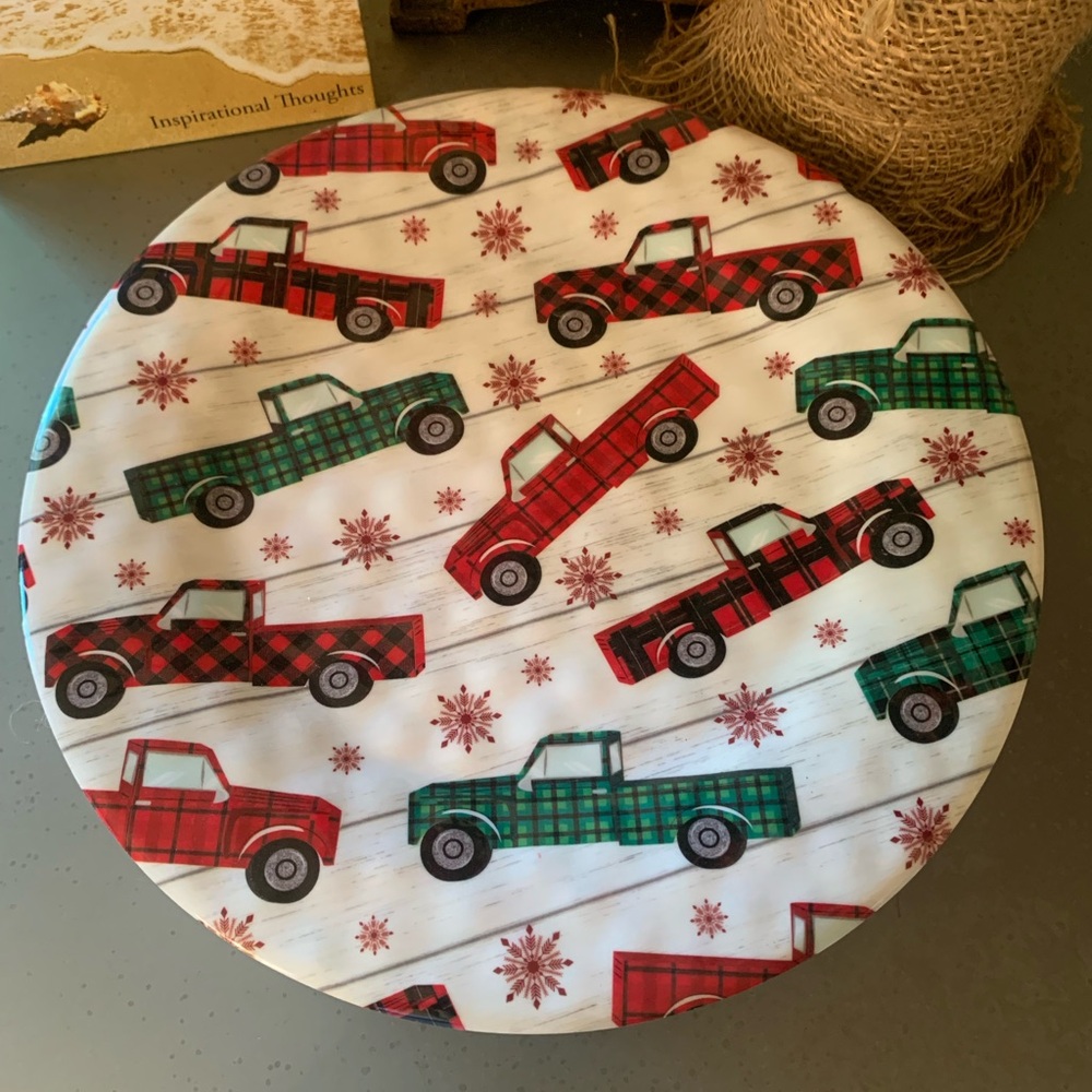 Robert Stanley, HEARTLAND HOLIDAY, Christmas dinner plates, set of 6. MELAMINE.